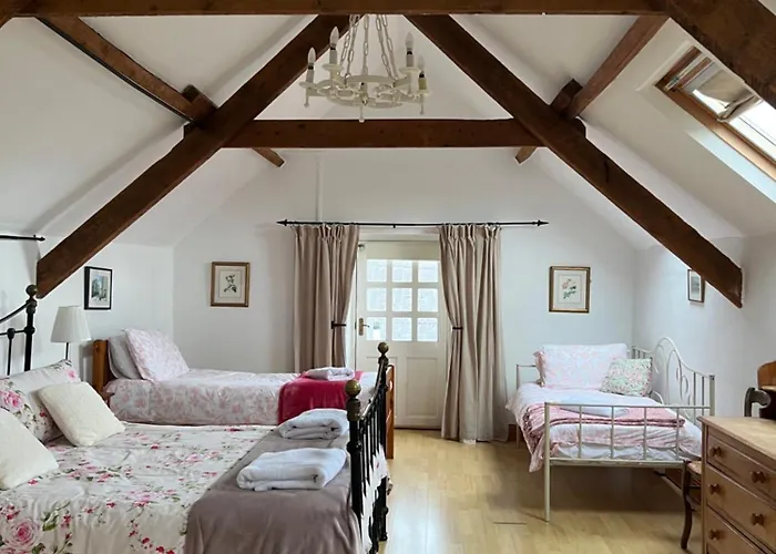 Ancaire Kilbronogue. * Schull